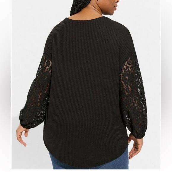 Torrid Black Waffle Crew Neck Drop Shoulder Lace Top - Picture 4 of 6